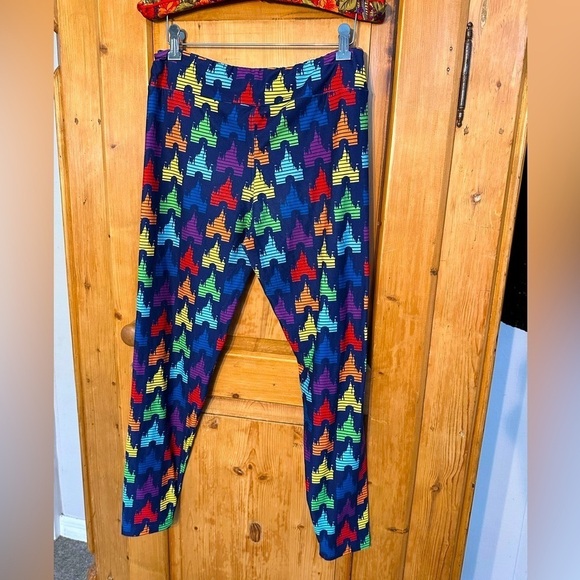 Disney Magic Kingdom Logo Leggings Size Medium - Picture 1 of 7
